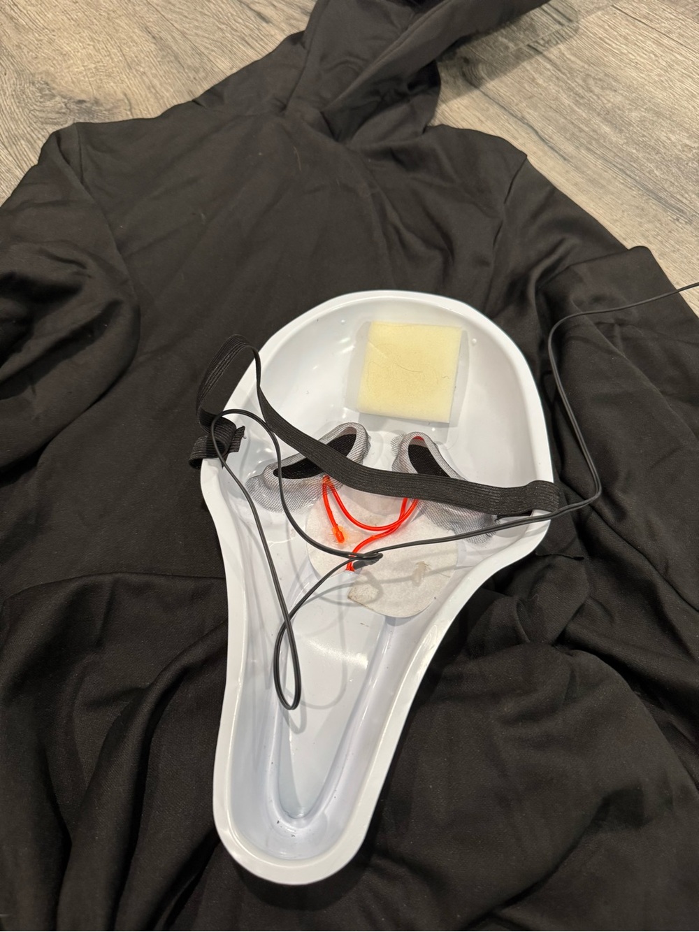 Ghost Face Kids Costume - Black & Red Accents - Picture 3 of 4